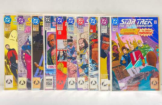 DC Star Trek Comic Book Assortment image number 1