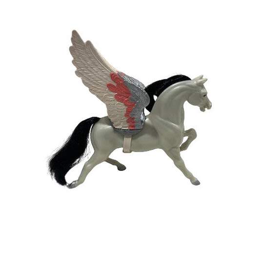 SHE-RA Storm Horse Figure With Saddle and Wings image number 3