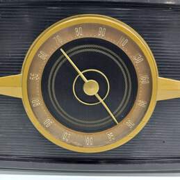 RCA Victor AM-FM Tube Radio alternative image