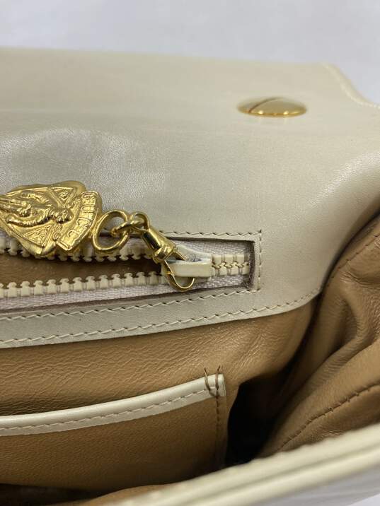 Buy the Gucci Beige Handbag | GoodwillFinds