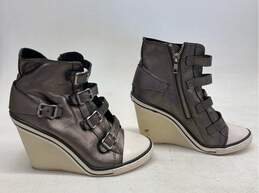 Woman's Rock & Candy Silver Jolt Platform Sneakers Sz 7