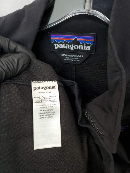 Wm Patagonia Black Polyester Worn Wear Full Zip Soft Shell Sz M image number 3