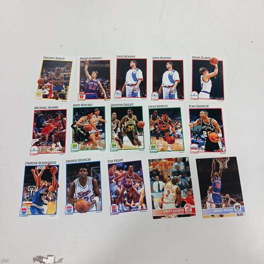Bundle of 6 Assorted Sports Trading Cards image number 4