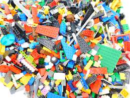 7.4 LBS Mixed LEGO Bulk Box