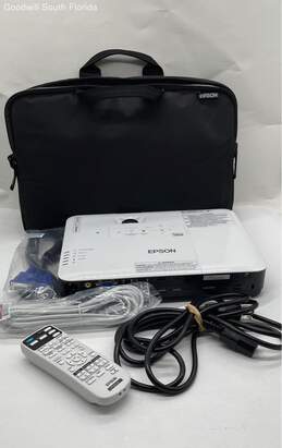 Epson Projector Power Lite Model H793A White Black SN X3RZ9X00080 5Pcs