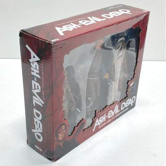 2016 NECA Ash VS. Evil Dead (Bloody Ash Faces Demon Spawn) Action Figure Set image number 4