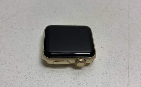 Apple Watches Series 2 & 3 38MM - Lot of 2 image number 2
