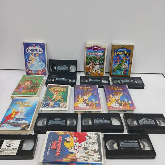 Bundle of 17 Assorted Disney VHS Tapes image number 6