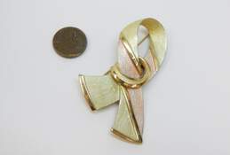 VNTG Hobe Pink & Gold Tone Awareness Ribbon Brooch 24.1g alternative image