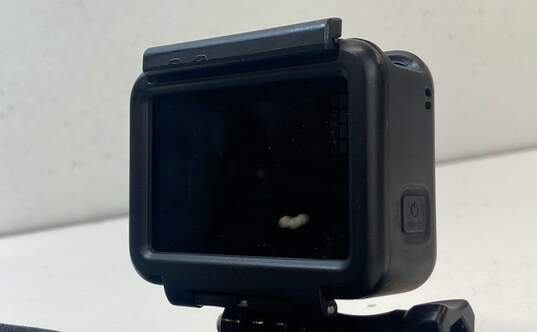 GoPro HERO7 White Action Camera image number 4