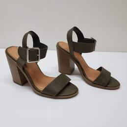 Coconuts by Matisse Talbert Shoes Olive Green sandals Sz 7M