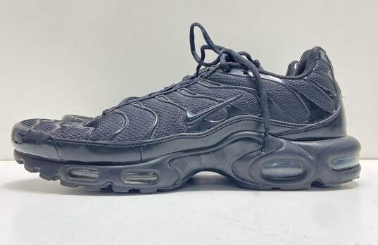 Nike Air Max Plus Triple Black Athletic Shoes Men's SZ 13 image number 1