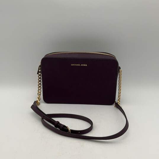 Womens Purple Leather Adjustable Chain Strap Zip Crossbody Purse image number 1