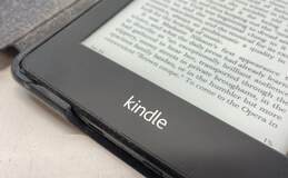 Amazon Kindle Paperwhite EY21 5th Gen 2GB eReader alternative image