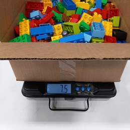 7.5lbs Box Of Assorted Building Blocks