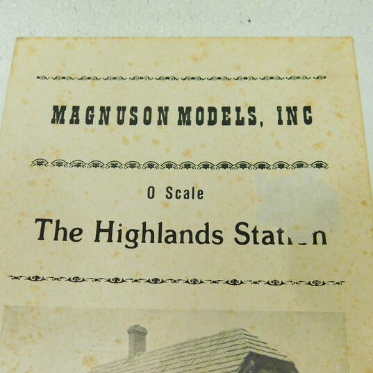 Magnuson Models The Highlands Station O Scale Model Kit IOB image number 4