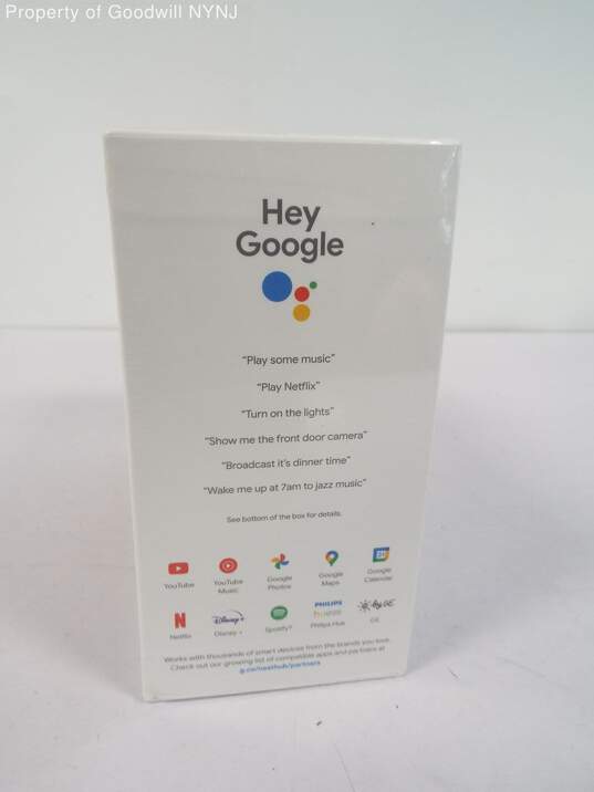 Google Nest Hub (2nd Gen.) Smart Display - Chalk (GA01331-US) NEW SEALED image number 3