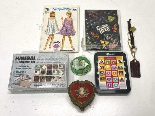 Assorted Miscellaneous Box of Random Trinkets and Awesomeness image number 3