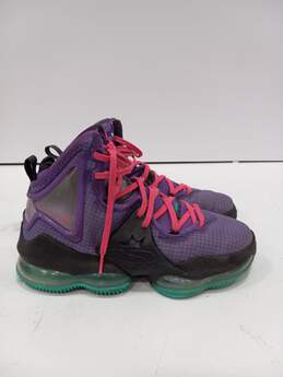 Nike Air LeBron Men's Size 6.5 Purple Shoes