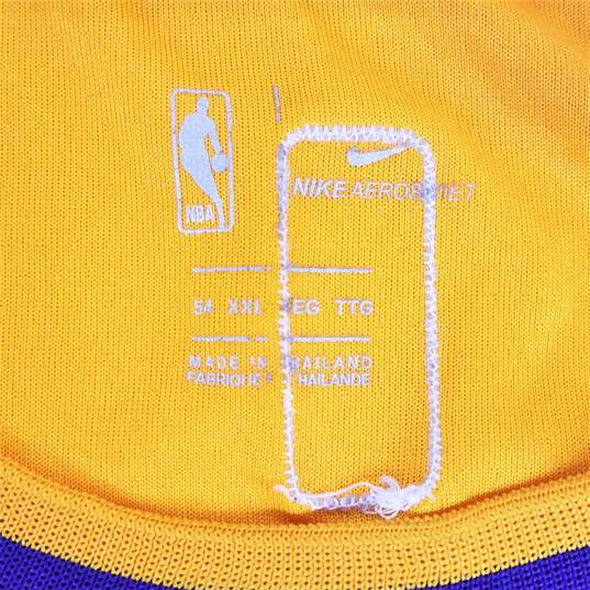 Nike NBA Los Angeles Lakers LeBron James #23 Jersey Size L.