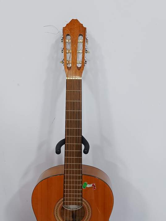 Samick Model LC-015G Classical Acoustic Guitar With Case image number 3