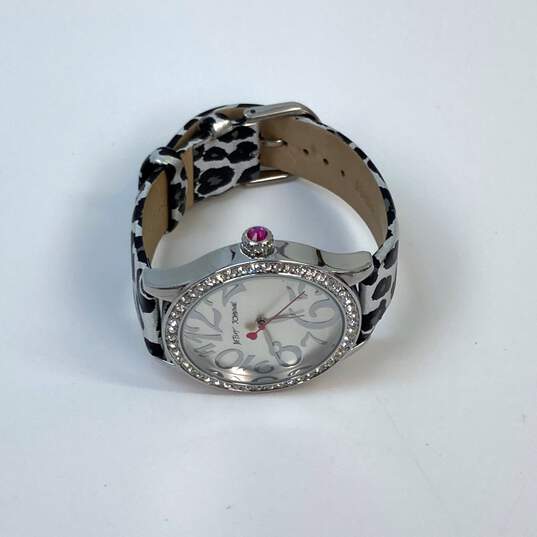Designer Betsey Johnson BJ00131-09 Rhinestone Analog Dial Quartz Wristwatch image number 2