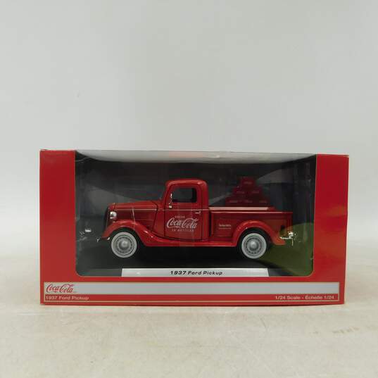 Coca-Cola 1937 Ford Pickup 1:24 Scale Diecast Model NIB image number 1