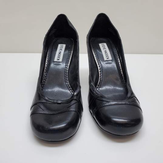 Steve Madden Glorify Black Leather Heels Sz 7.5M image number 2