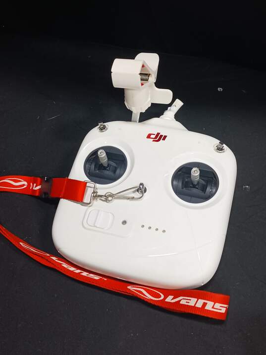 DJI Drone Model 321 W/Case & Accessories Untested image number 4