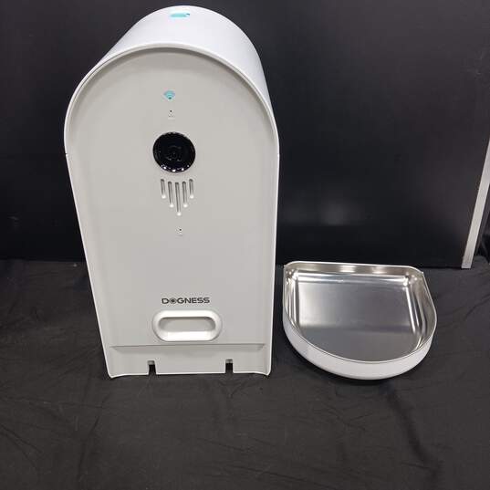 Dogness Smart Camera Feeder Pet Food Dispenser image number 2