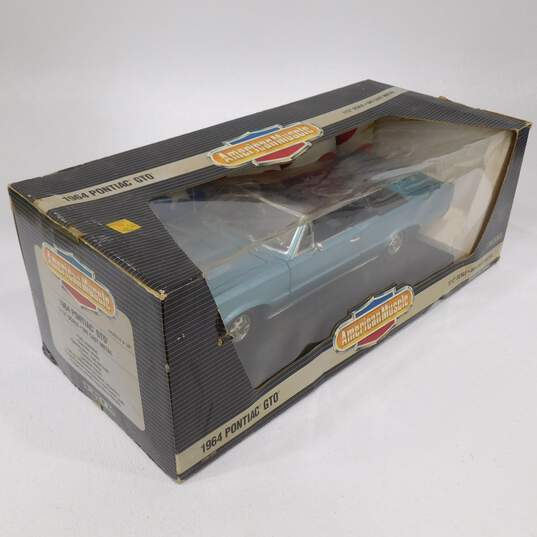 Ertl American Muscle 1964 Pontiac GTO 1/12 Scale Diecast Car IOB image number 2