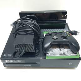 Xbox One Microsoft Intern Signature 2014 500GB Console Bundle