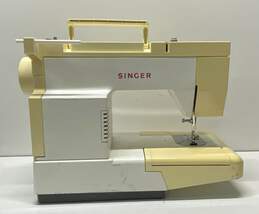 Singer Sewing Machine FM-17C alternative image