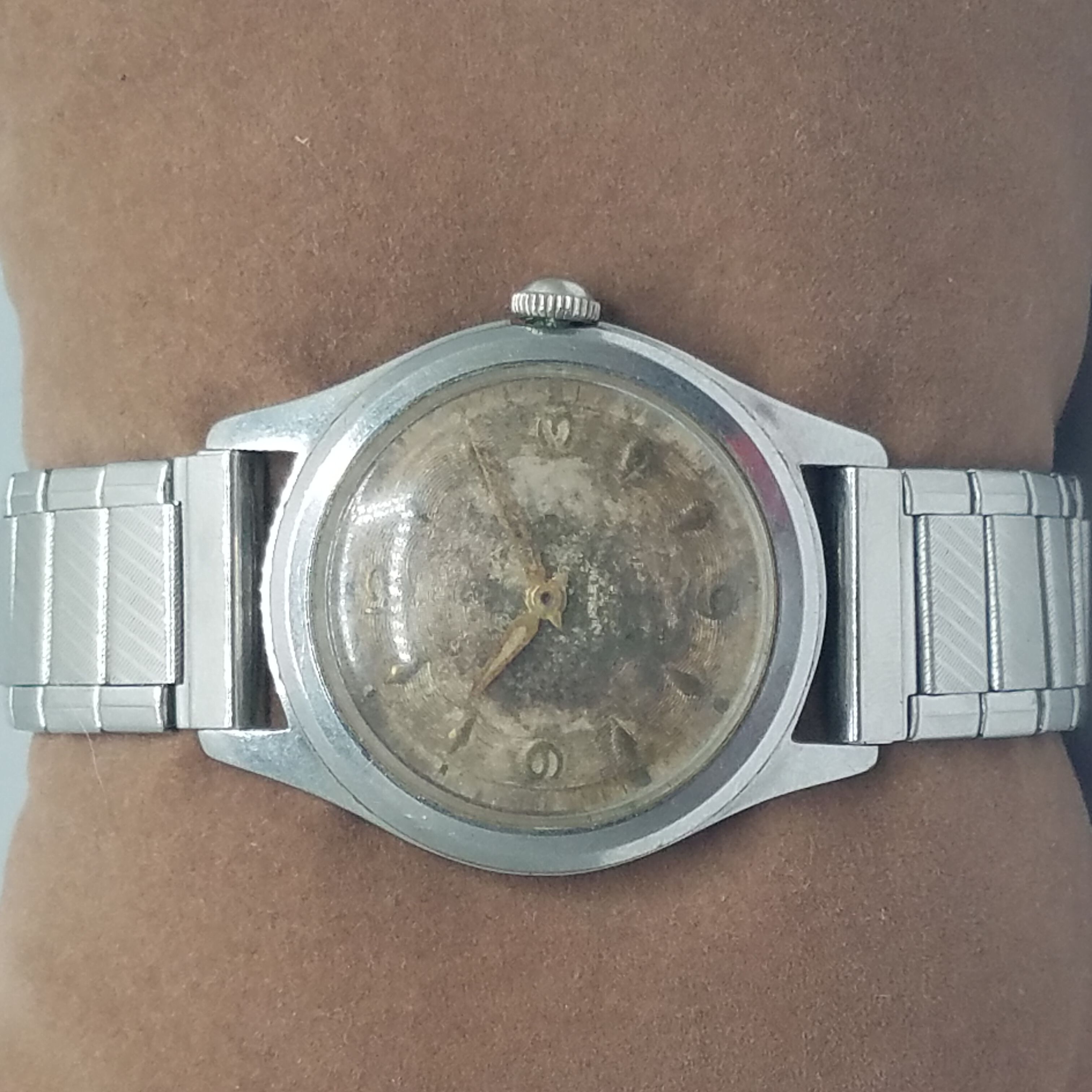 Vintage Hilton Automatic Watch - KeepTheTime Watches