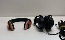 Audio Headphones Bundle Lot of 2 Hyperx RLX-100