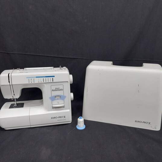 Euro-Pro Model 8260 Sewing Machine image number 1