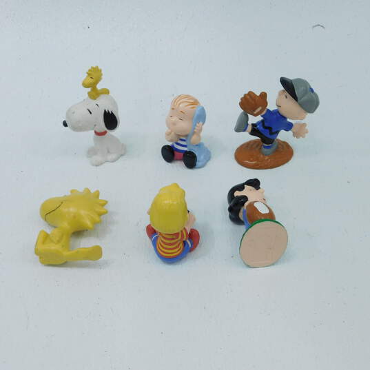3 Inch Peanuts Plastic Applause Character Figurines Snoopy Charlie Brown image number 3