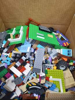 8.5lbs Lot of Lego Building Blocks