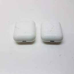 Apple AirPods Bluetooth Earbuds Earphone & Charging Case