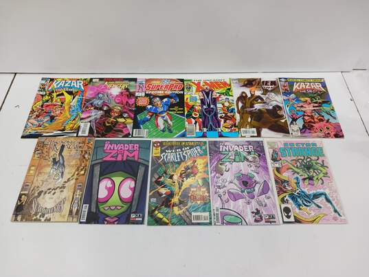11pc Lot of Assorted Softcover Comic Books image number 1