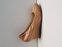 Vera Wang Lavender Label Nude Leather Tan Wedges Size 5.5