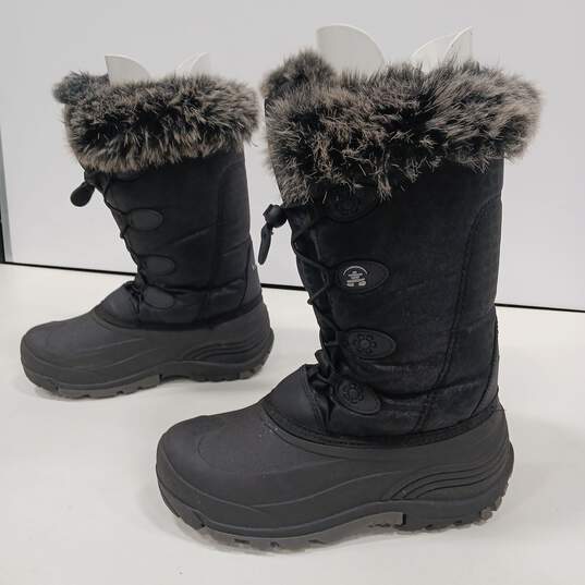 Women's Black Winter Boots Size 9 image number 1