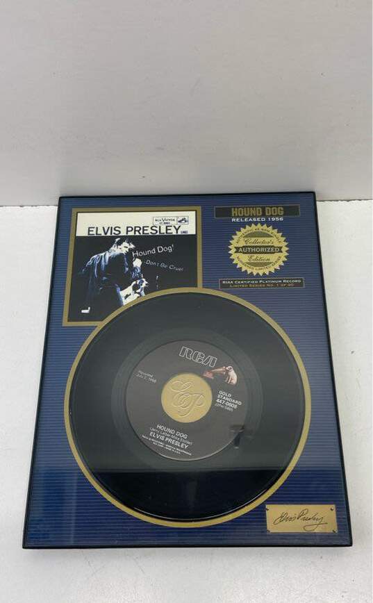 Framed 7" Records - Elvis Presley RIAA Certified Platinum Record Collectible image number 4