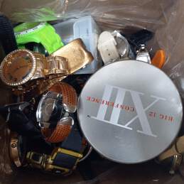 6.75lbs. Bundle of Assorted Watches alternative image