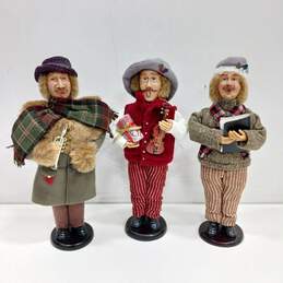 3pc Set of Christmas Carolers Figures