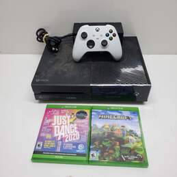 #4 Microsoft Xbox One 500GB Console Bundle with Games & Controller