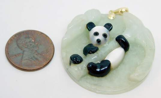 14K Gold Bail Carved Jade Onyx & Mother of Pearl Panda Climbing Bamboo Circle Statement Pendant 17.7g image number 6
