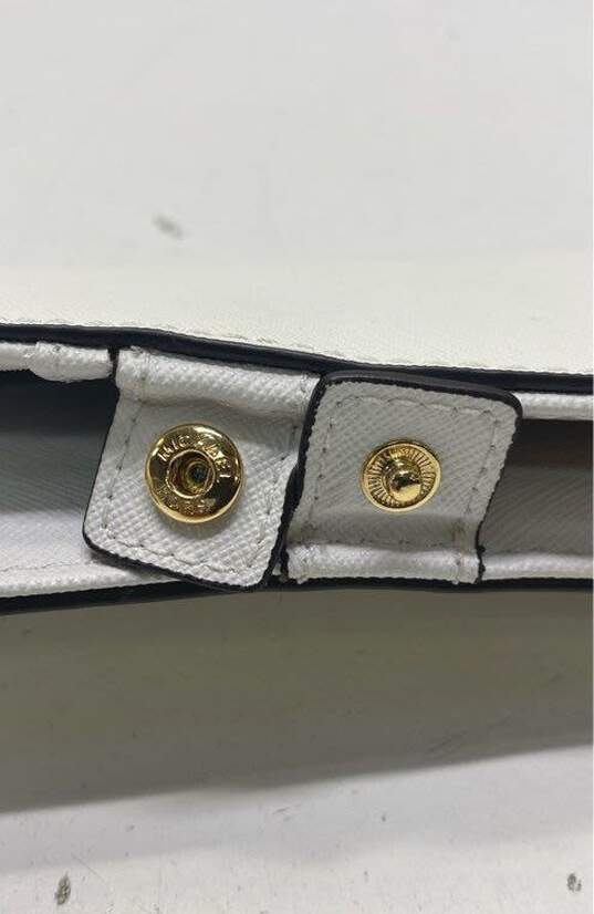 Michael Kors Saffiano Leather Jet Set Bifold Wallet White image number 3