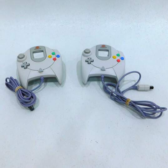 Sega Dreamcast Console Bundle w/Controllers- Untested image number 9
