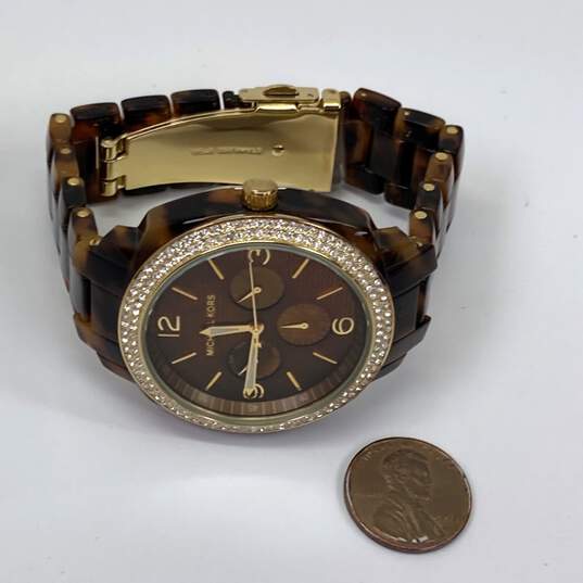 Designer Michael Kors MK-5086 Brown Tortoise Strap Analog Dial Quartz Wristwatch image number 3